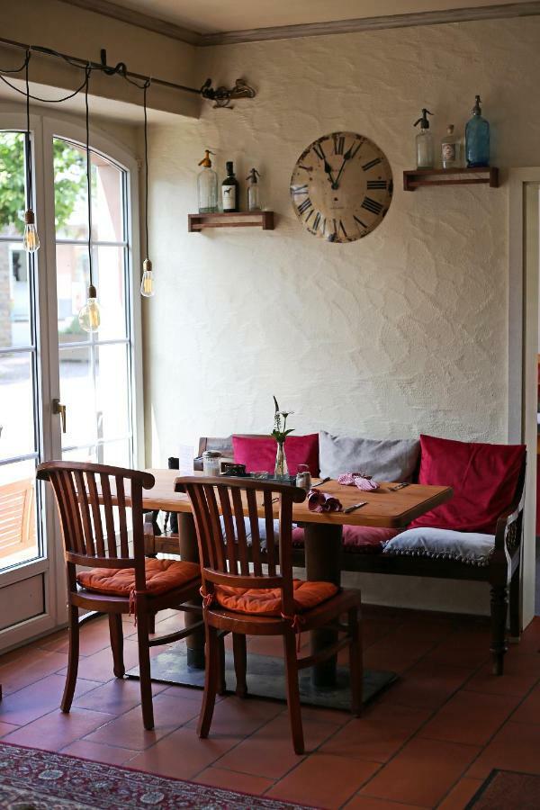 Hotel Restaurant Buergerstube Ulmen Exteriör bild